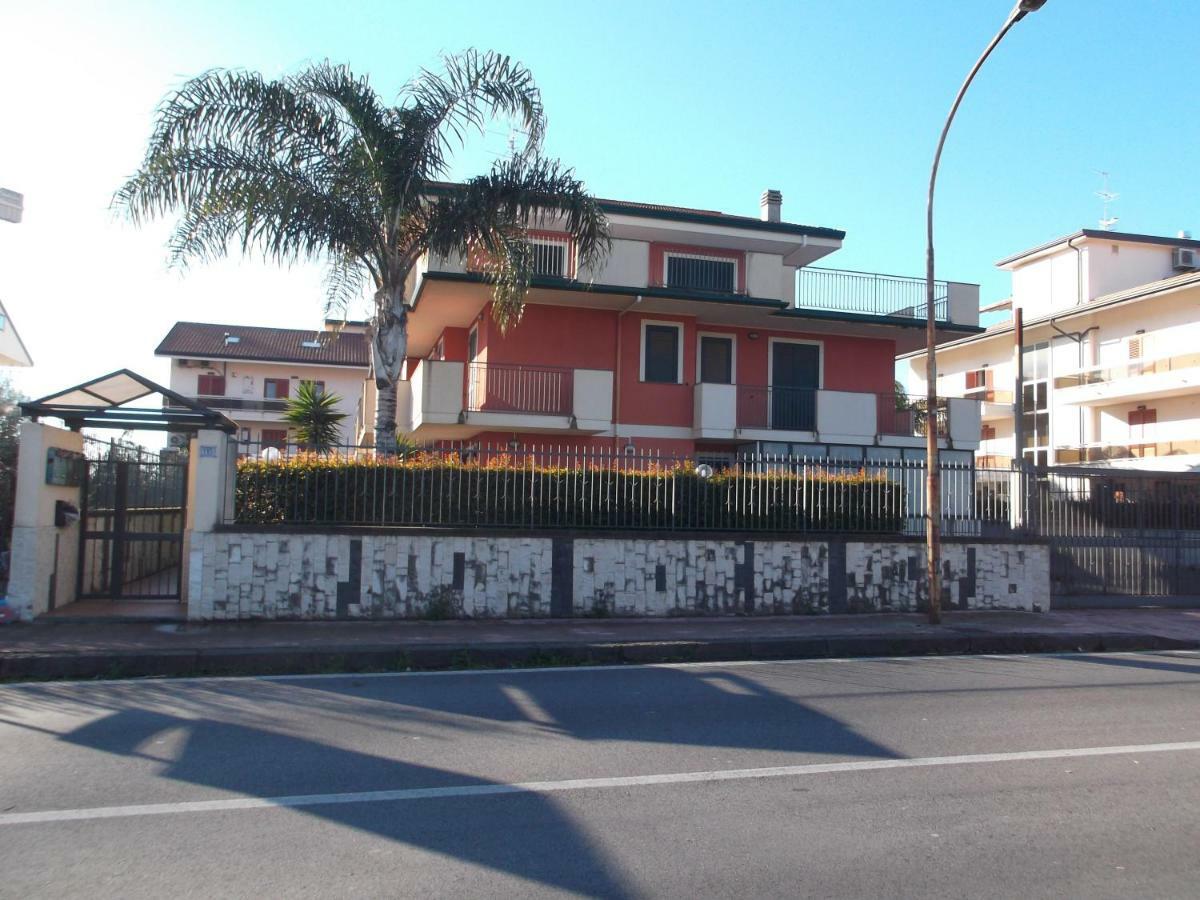 Villa Casa Rosanna Giardini-Naxos Exterior foto